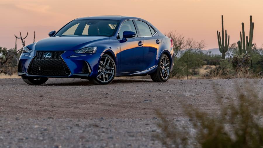  Lexus IS350 F-Sport (XE30) 2016 года  (NA) (фото 22 из 32)